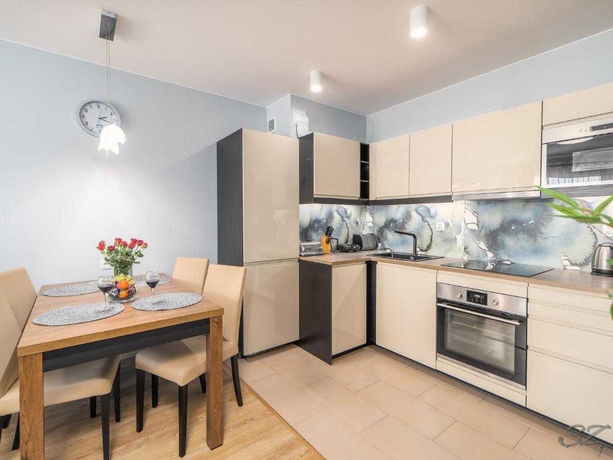 Blizej Morza 102 Z Prywatnym Garazem I Rowerami W Cenie Apartment Kolobrzeg Exterior photo