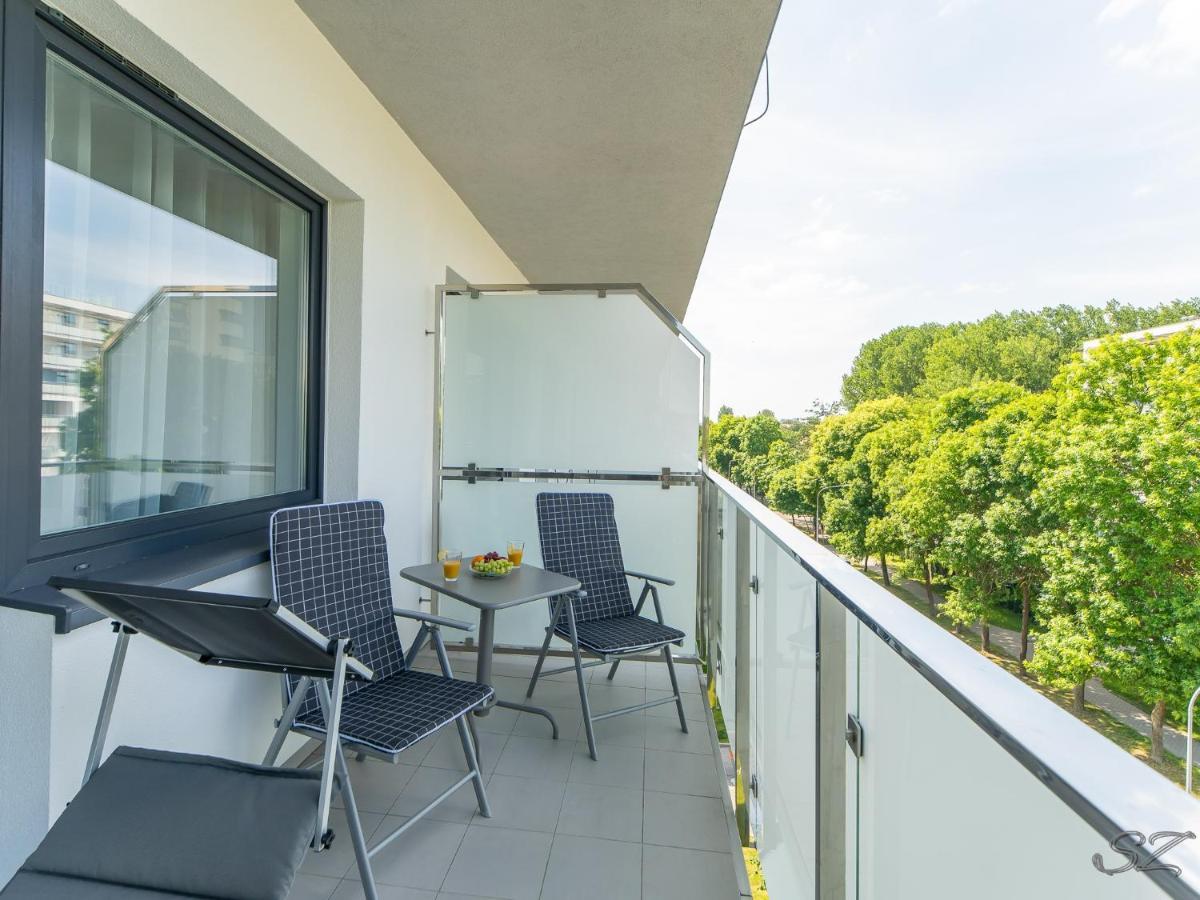 Blizej Morza 102 Z Prywatnym Garazem I Rowerami W Cenie Apartment Kolobrzeg Exterior photo
